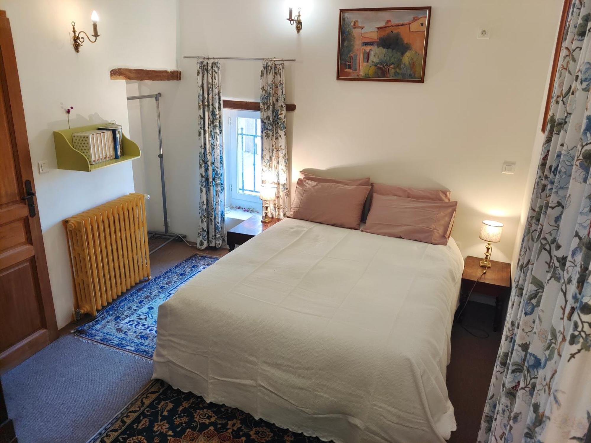 Rue Du Chateau A Cabrieres D'Avignon Bed and Breakfast Eksteriør billede
