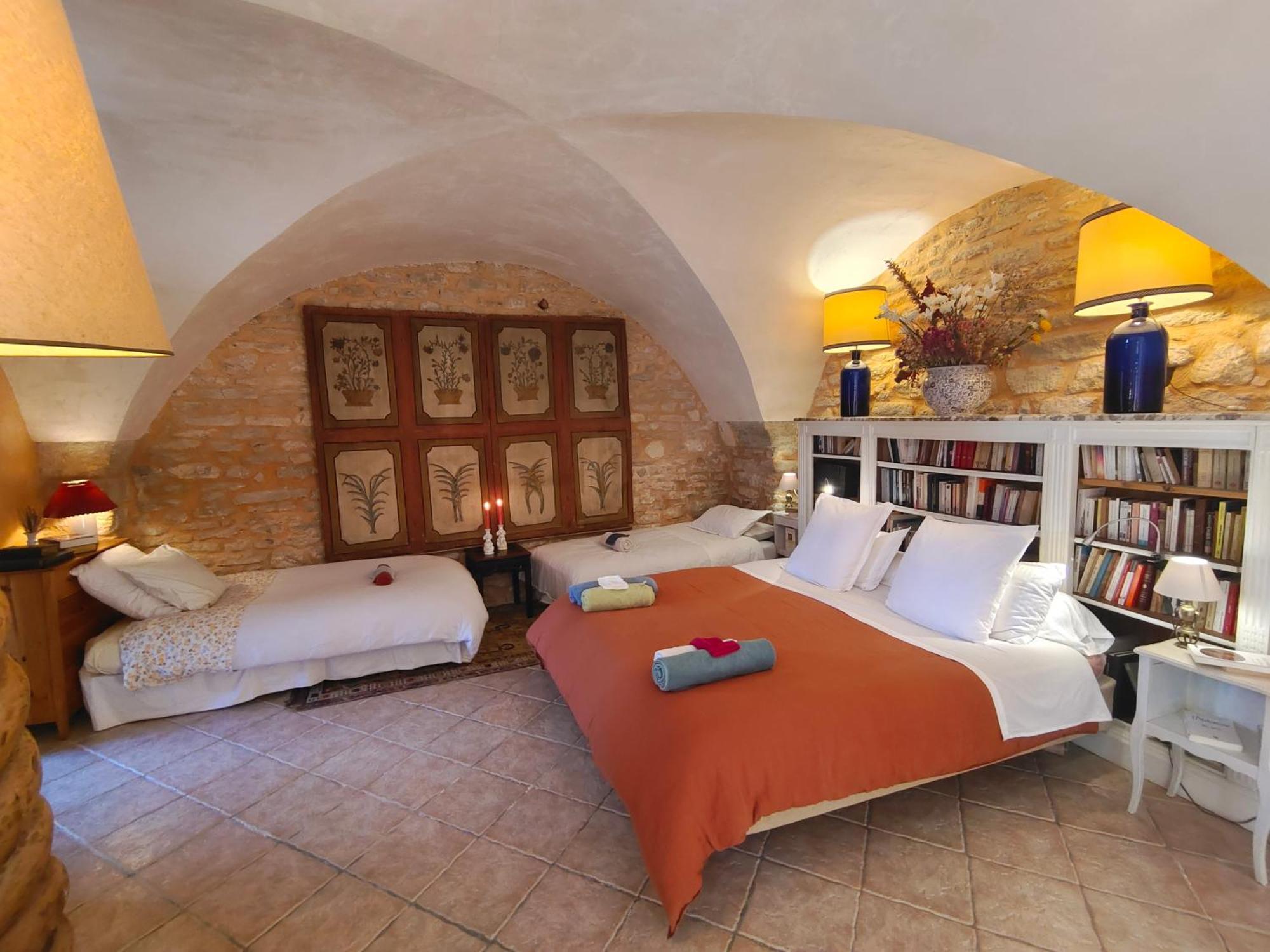 Rue Du Chateau A Cabrieres D'Avignon Bed and Breakfast Eksteriør billede
